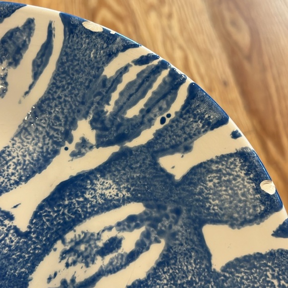 Pair of Vietri School of Fish Salad Plates - Picture 6 of 10